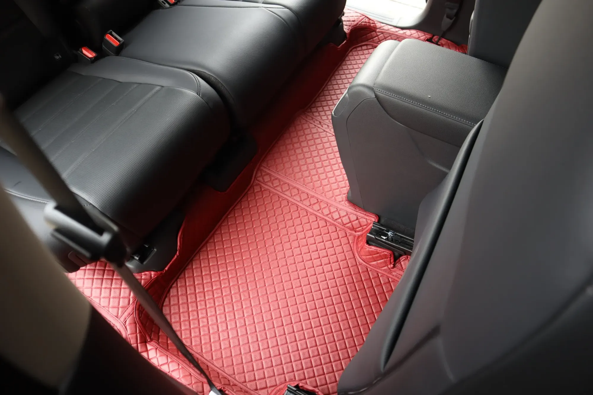 Red SUV rear footwells with red 3D car mats