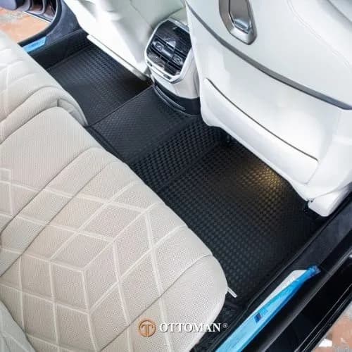 BMW i7 Titanium Series Black — real install