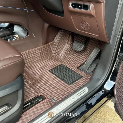 Chery Tiggo 8 fitted with Brown 3D car mat