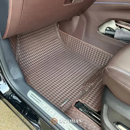 Chery Tiggo 8 fitted with Titanium Brown 3D car mats