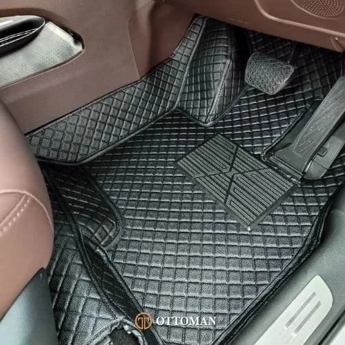 Chery Tiggo 8 fitted with Classic Black 3D car mats