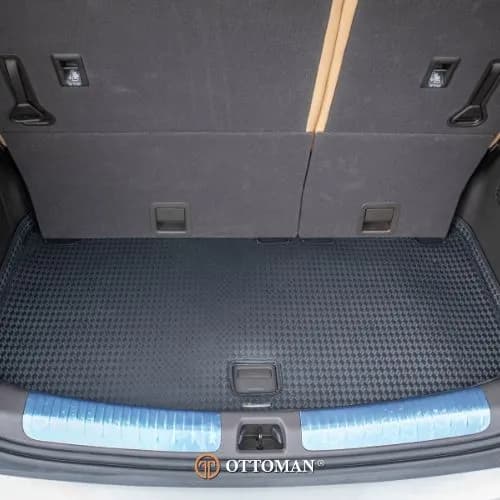 Denza D9 Titanium Series Black — real install