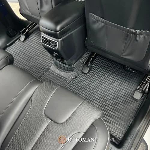 Hyundai Santa Fe Titanium Series Black — real install