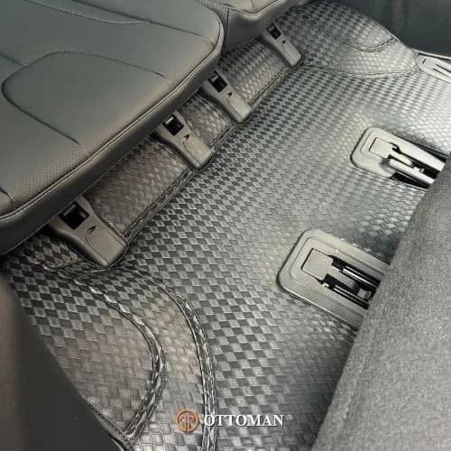 Hyundai Santa Fe Titanium Series Black — real install