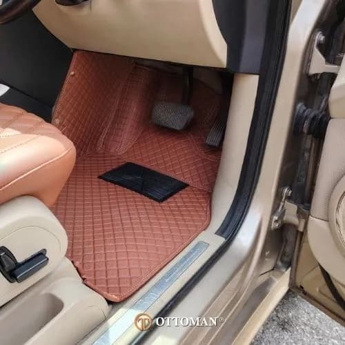 Mercedes Benz B-Class Classic Series Porsche Orange — real install
