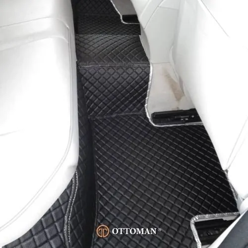 Mercedes Benz C-Class Classic Series Black — real install