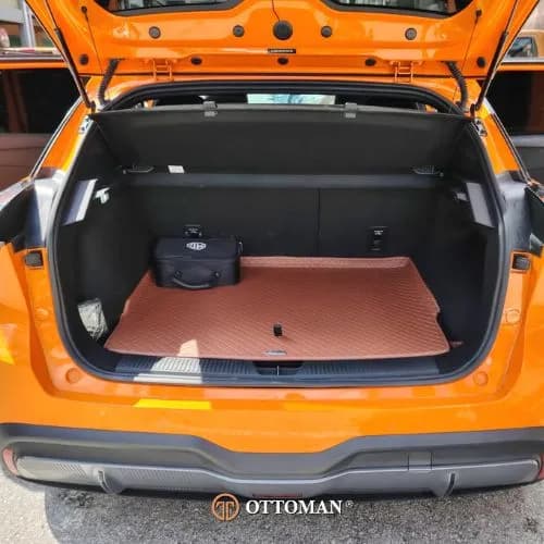 MG 4 Classic Series Porsche Orange — real install