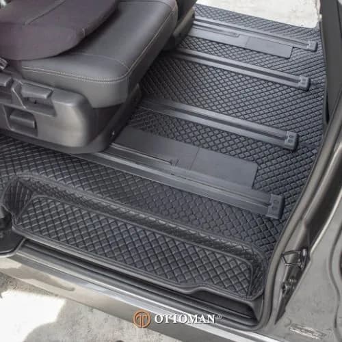 Nissan Serena Classic Series Black — real install