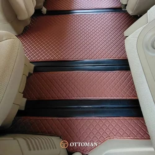 SsangYong Stavic fitted with Classic Porsche Orange 3D car mats