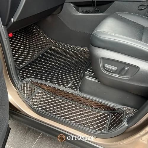 Toyota Alphard Ottoman — real install