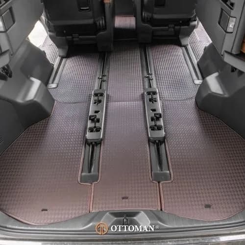 Toyota Alphard Ottoman — real install