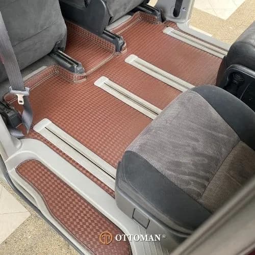 Toyota Estima Ottoman — real install