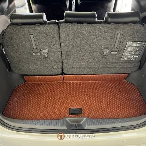 Toyota Estima Ottoman — real install