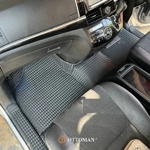 Toyota Estima Ottoman — real install