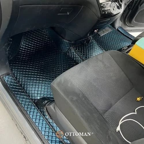 Toyota Estima Ottoman — real install