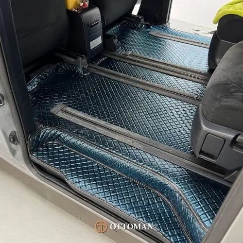 Toyota Estima Ottoman — real install