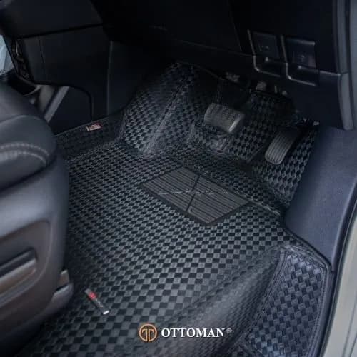 Toyota Granace Titanium Series Black — real install