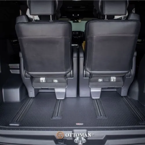Toyota Granace Titanium Series Black — real install
