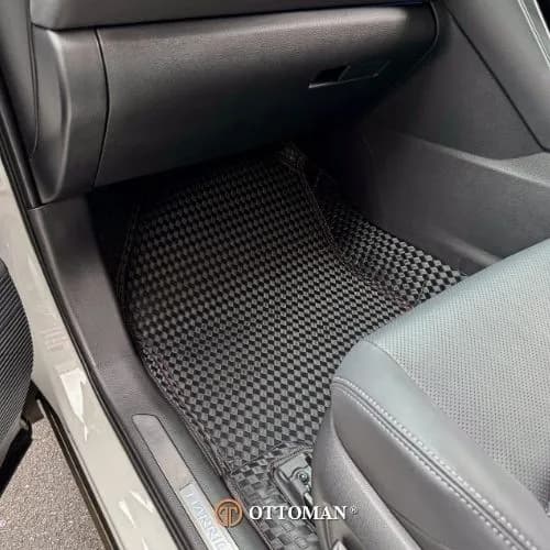 Toyota Harrier Ottoman — real install