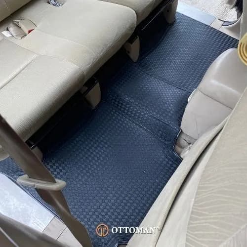 Toyota Innova Titanium Series Black — real install