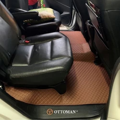 Toyota Innova Ottoman — real install