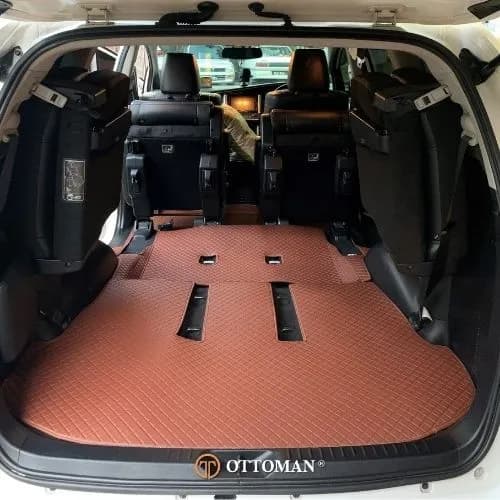 Toyota Innova Ottoman — real install