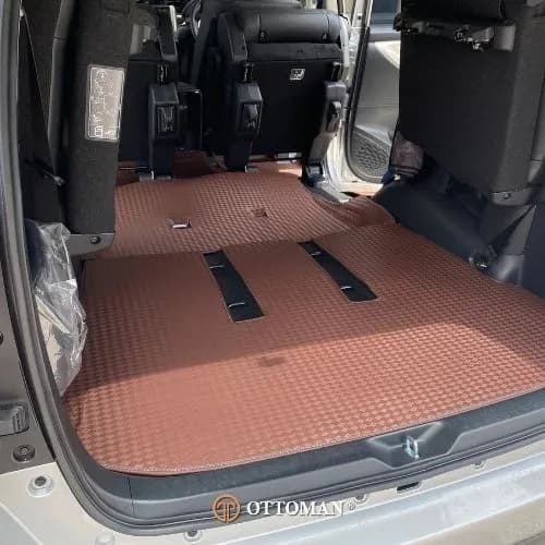 Toyota Innova Ottoman — real install