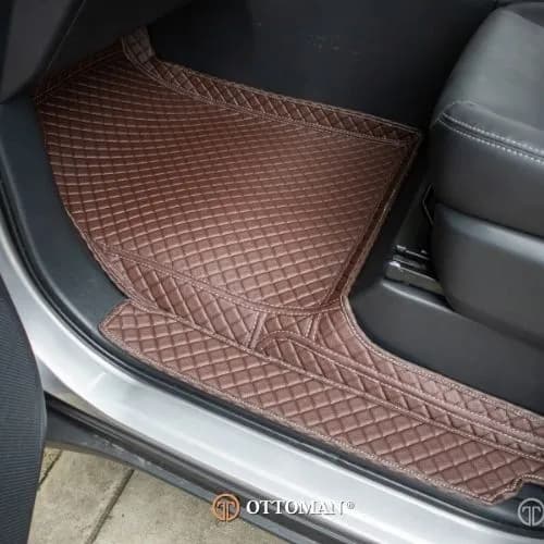Toyota Innova Zenix Ottoman — real install