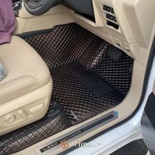 Toyota Land Cruiser fitted with Gold 3D car mat