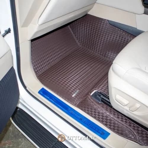 Toyota Land Cruiser Ottoman — real install