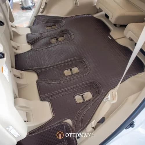 Toyota Land Cruiser Ottoman — real install