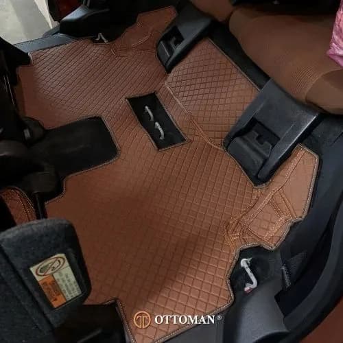 Toyota Sienta fitted with Ottoman 3D car mats