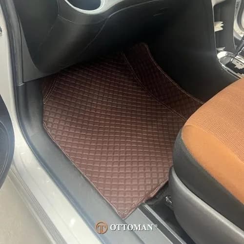 Toyota Sienta fitted with Ottoman 3D car mats