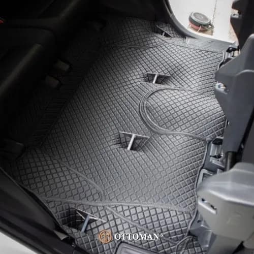 Toyota Veloz Ottoman — real install