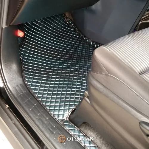 Toyota Voxy Ottoman — real install