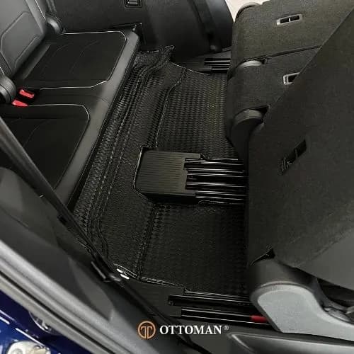 Volkswagen Tiguan Allspace Ottoman — real install