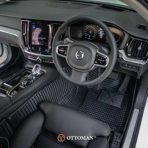 Volvo V60 Recharge Titanium Series Black — real install