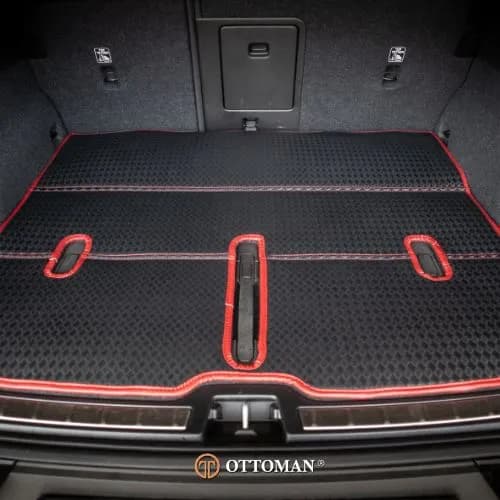 Volvo XC-40 Titanium Series Black — real install