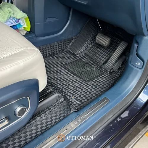 Zeekr 009 fitted with Titanium Black 3D car mats
