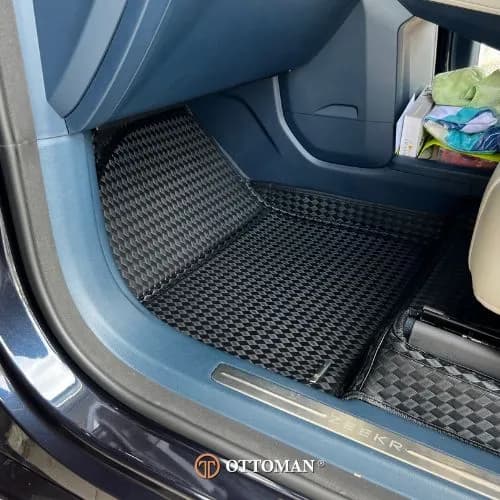 Zeekr 009 fitted with Titanium Black 3D car mats